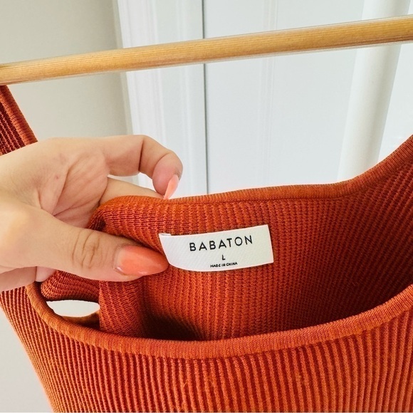 Aritzia Babaton Burnt Orange Ribbed Crop Top - Picture 5 of 5